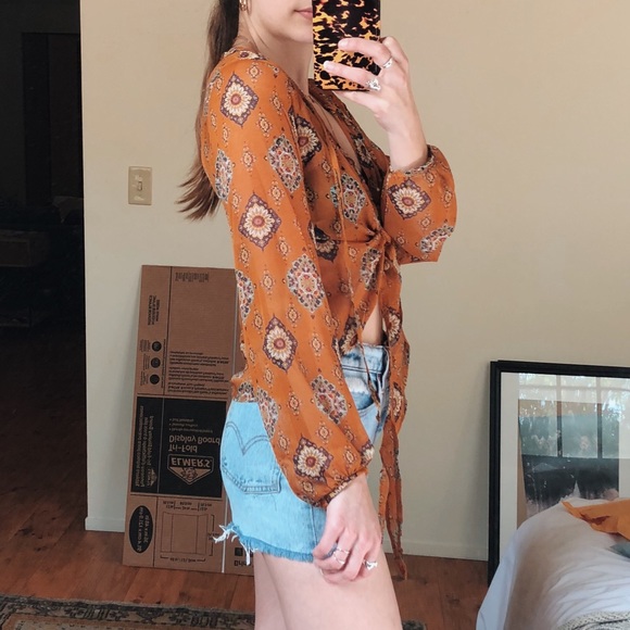 Boho Pattern Tie Crop Top - Picture 2 of 4